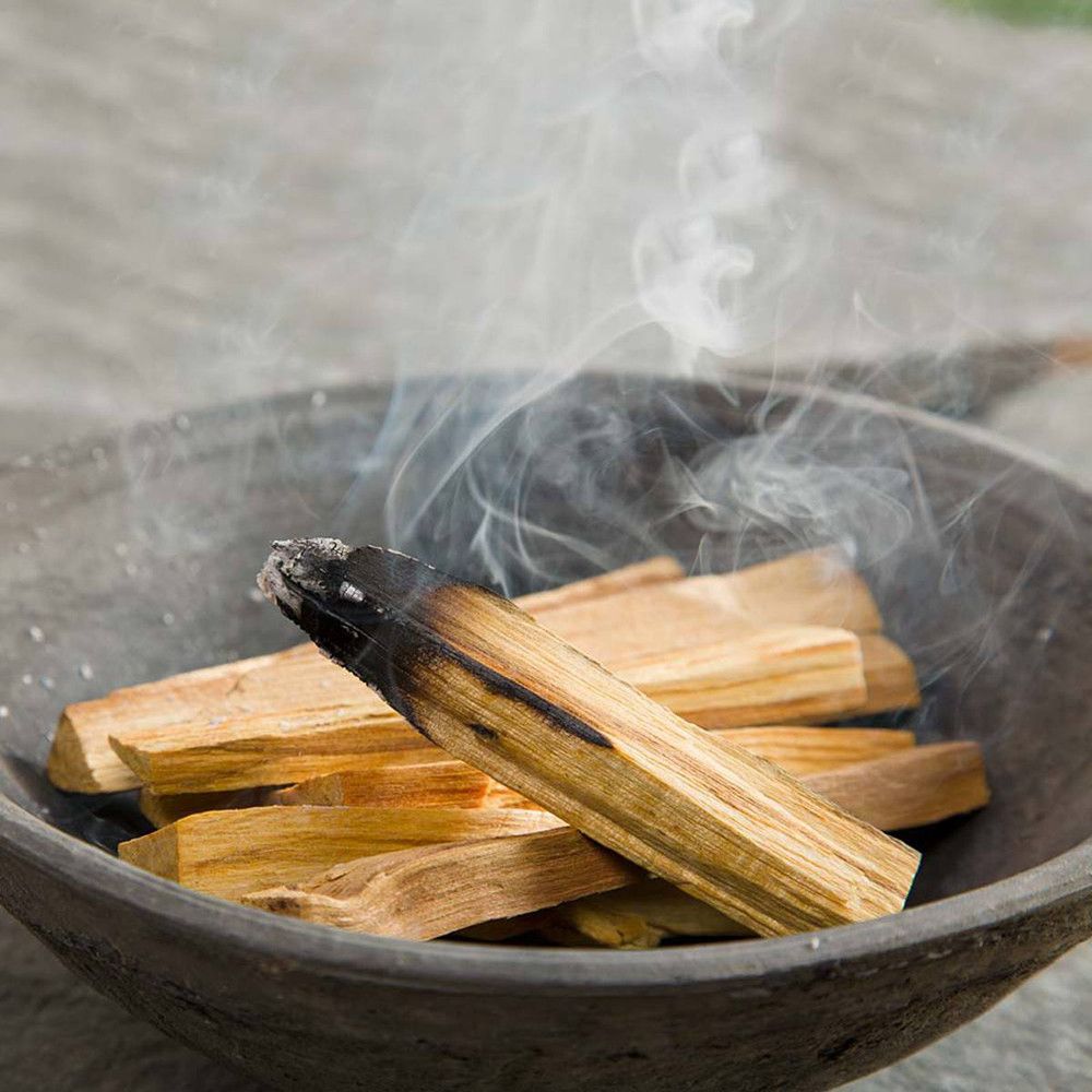 Palos de Palo Santo Natural 100g · 10-15 Palitos